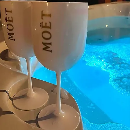 Otel Czaple *